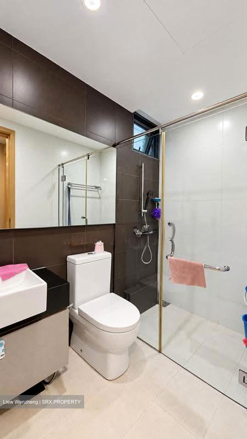 Esparina Residences (D19), Condominium #628359491